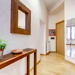 Vatican - Zen Style Loft With Jacuzzi Apartman