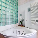 Apartman Vatican - Zen Style Loft With Jacuzzi